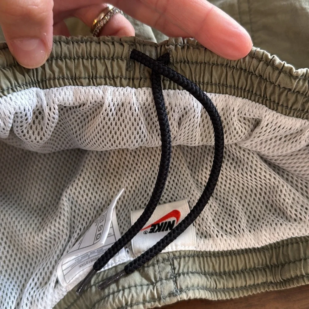 Nike Men’s Vintage Style Nylon Swim Shorts Olive Green Mesh Liner XL Beachwear